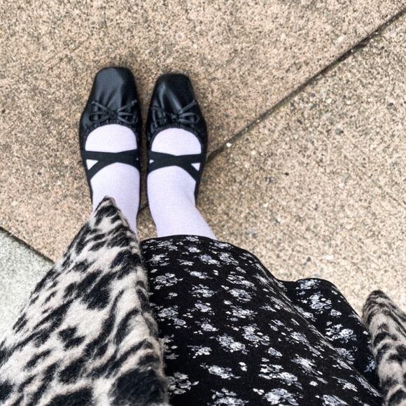 ⋅˚₊‧ ୨୧ ‧₊˚ ⋅ meet me! ⋅˚₊‧ ୨୧ ‧₊˚ ⋅ - Picture 3 of 4